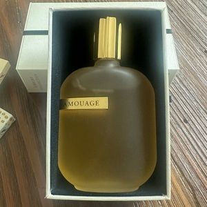 Brand New Never Sprayed Opus IV Amourage 1.7 FL Library Collection